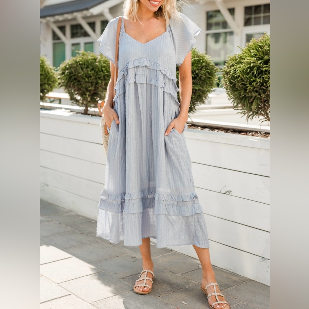 & merci Baby Blue Ruffle Dress Size Small (oversized)